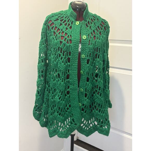 Hand Made Vintage Crochet Green Poncho Buttons - Picture 1 of 6
